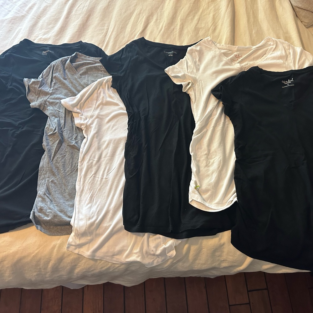 Short sleeve maternity tees